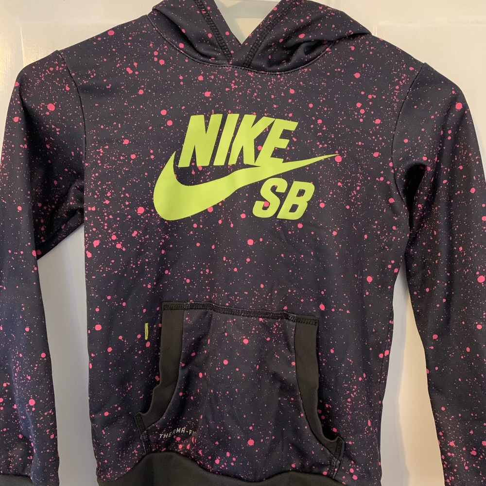 Nike sweatshirt/ hoodie size Small